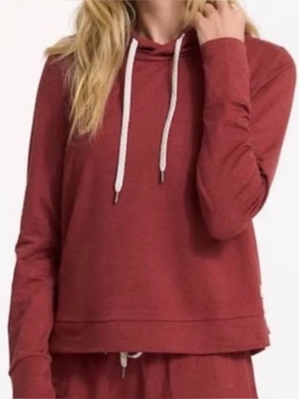 Vuori Halo Essential Hoodie Pullover Top Heathered Currant Red Medium